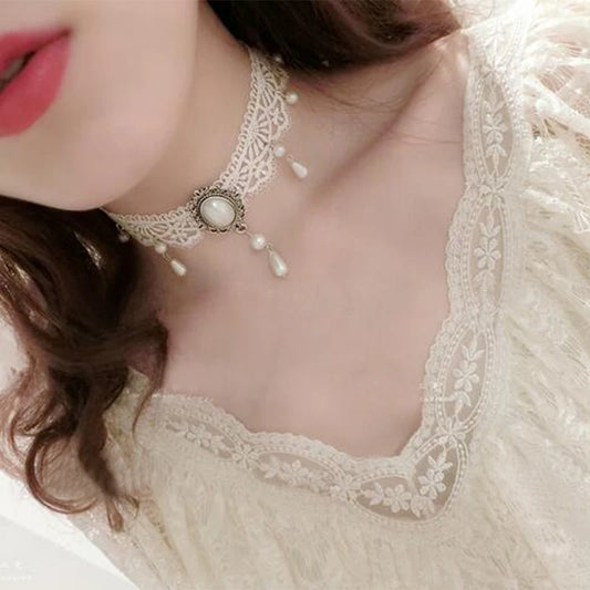 Luna Veil – White Velvet Choker Necklace