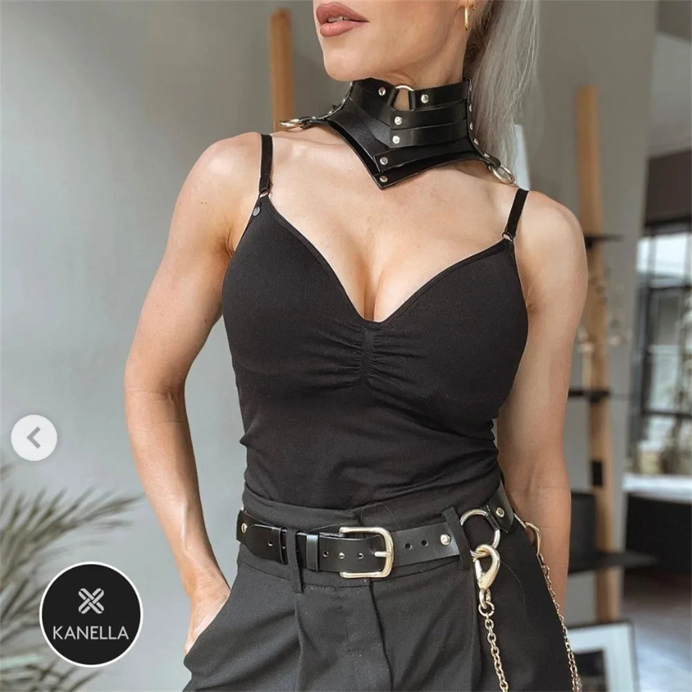 LUSTRA Rivet Leather Choker