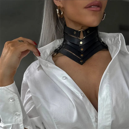 LUSTRA Rivet Leather Choker