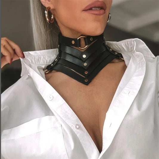 LUSTRA Rivet Leather Choker