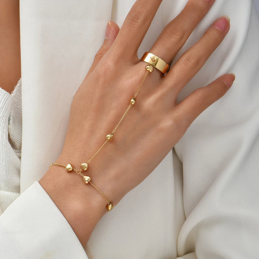 HeartLock Hand Harness – Gold Chain Ring Bracelet with Bold Elegance